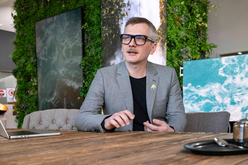 “New Retail speaks the language of the brain – not just the brand. By tapping into emotion, perception and unconscious triggers, we turn every physical space into an experience engine that makes customers feel, connect and act. Creativity becomes chemistry. We’re not designing ads – we’re designing impulses.” Markus Kreykenbohm, Owner and Chief Creative Officer at Kochstrasse