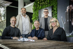 “New Retail” expert collaboration with Zumtobel, 4DMagic and Kochstrasse – from left to right: Nils Drosin and Manfred Volke, Managing Directors of 4Dmagic – Roland Gowick, Head of Global Key Account Retail at Zumtobel – Markus Kreykenbohm and Gesa Lischka, Managing Directors of Kochstrasse