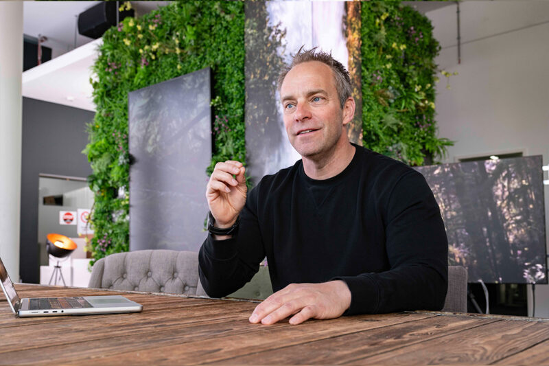 “We have recognised that the future of retail does not lie in isolated systems, but in the integration of all components that communicate with each other and learn from each other. With our collaboration and the solution we have developed, the entire purchasing process is dynamically tailored to the individual needs of customers.” Nils Drosin, Owner and Managing Director of 4Dmagic